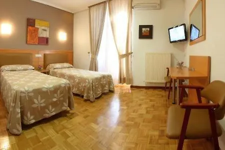 Hostal Arotza-3